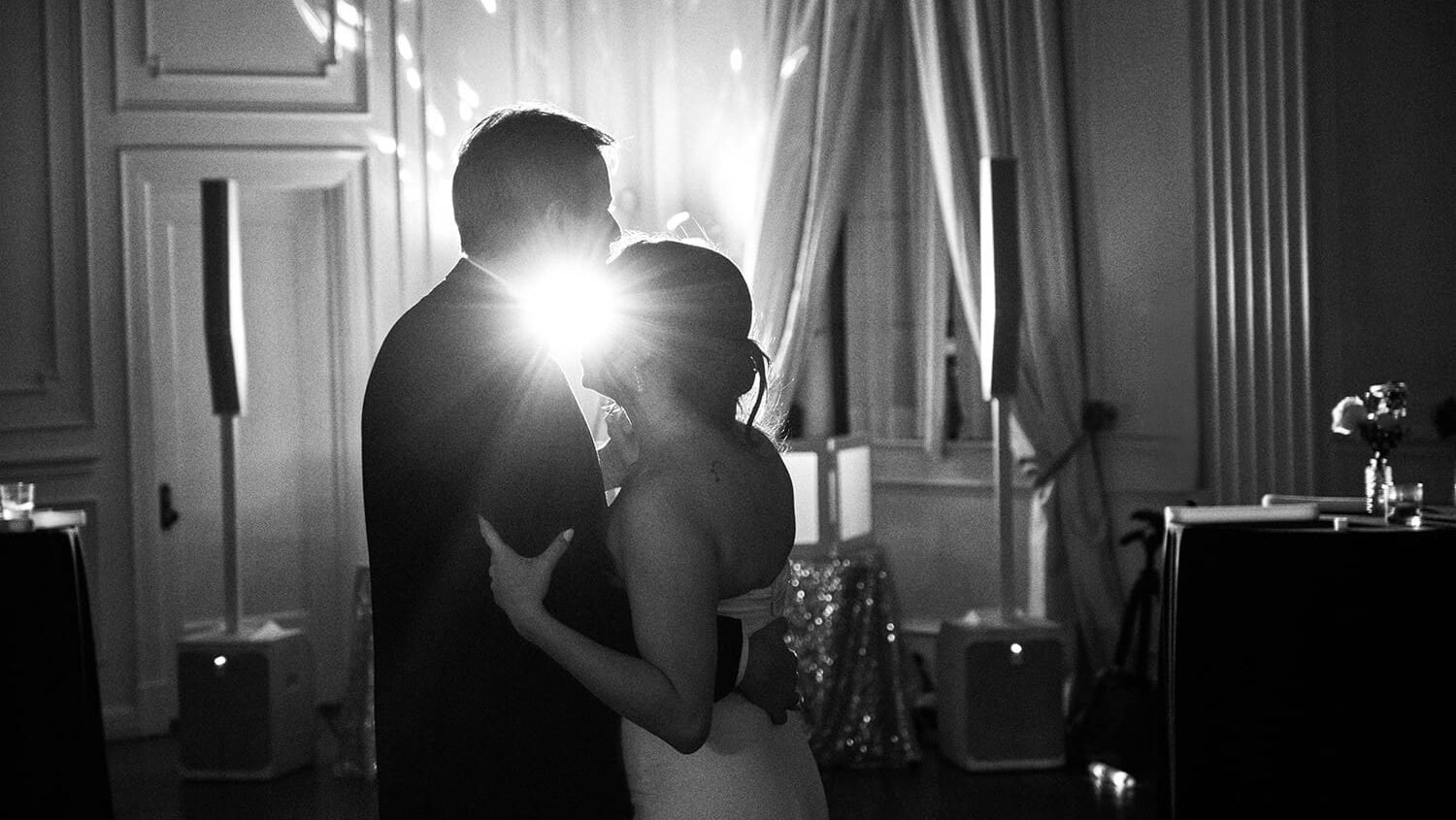 The Art of the Unposed: Why Dallas Couples are Choosing Documentary Wedding Photography