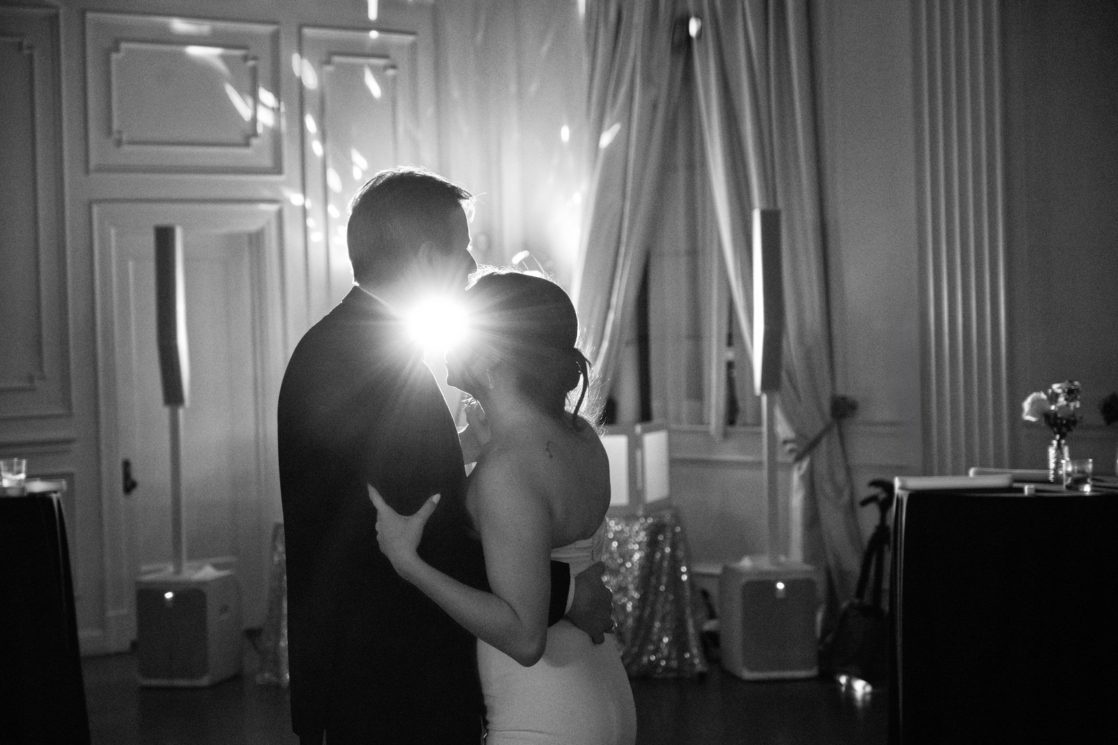 What Happens After You Book Your Dallas Wedding Photographer